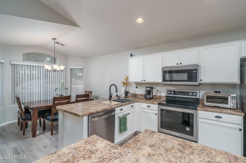 20906 86th Ave, Peoria AZ  85382-7413 exterior