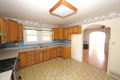 203 Arch Ave, Mount Vernon OH  43050-3106 exterior