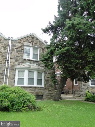 5809 Front St, Philadelphia, PA 19120-2405
