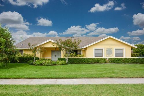 14278 Blackberry Dr, West Palm Beach, FL 33414-8238