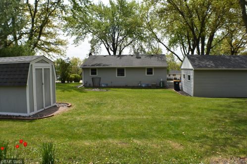 9048 158th St, Prior Lake, MN 55372-2239