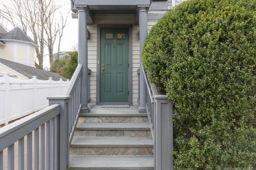 83 South Ave, New Canaan, CT 06840-5723
