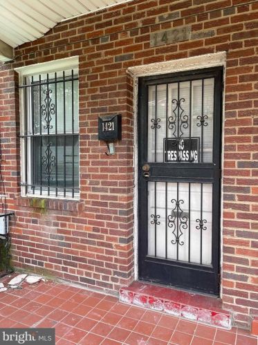 1419 Minnesota Ave, Washington DC 20020-5605 exterior