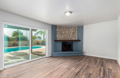 9326 30th St, Tucson AZ  85710-8006 exterior