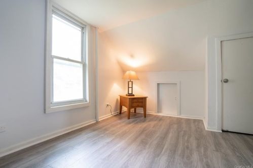 63 Entrance Way, Mahopac NY  10541-1328 exterior