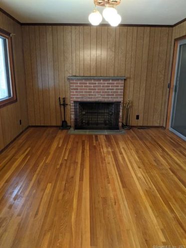 24 Hillside St, Norfolk, CT 06058-1122
