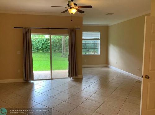 13130 44th St, Hollywood FL  33027-3101 exterior