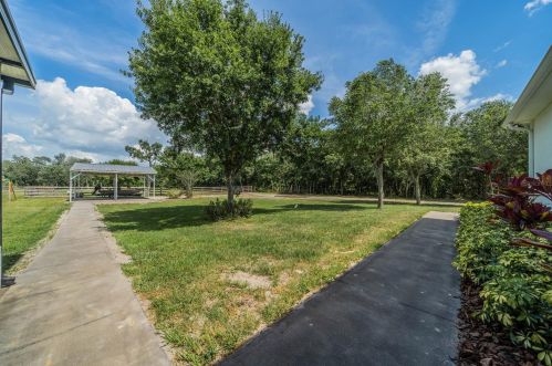 15274 Carlton Lake Rd, Wimauma FL  33598-6108 exterior