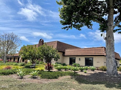 2531 Apple Ln, Oxnard CA  93036-1562 exterior