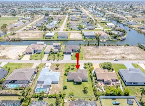 2728 17th Pl, Cape Coral, FL 33904-3214