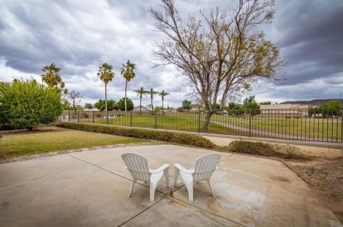 6258 Blackhawk Dr, Glendale AZ 85308-6671 exterior