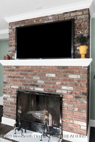 961 Front St, Tinton Falls NJ  07701-5615 exterior