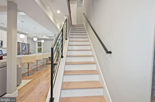 438 Kenyon St, Washington DC 20010-2915 exterior