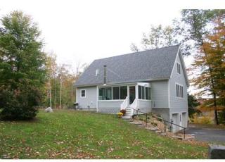 77 South Rd, Fremont, NH 03044-3406