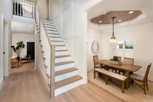 2018 Clark Ln, Redondo Beach, CA 90278-4206