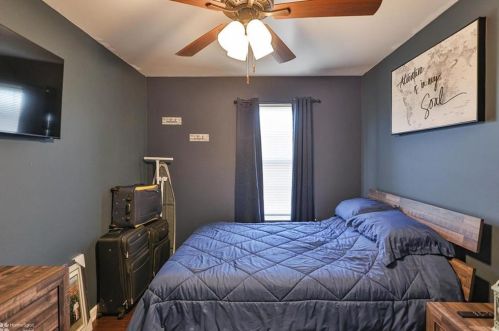 2440 Gillian Ln, Easton PA  18040-5819 exterior