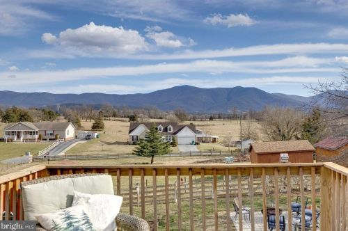 509 6th St, Richmond National Battlefiel VA  22835-1449 exterior