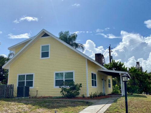 350 13th St, Vero Beach FL  32962-6419 exterior