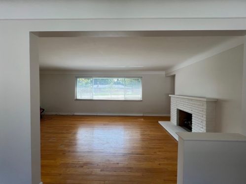 4900 Belleview Ave, Cincinnati OH  45242-7414 exterior