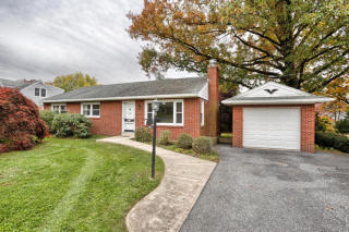 2042 Stone Mill Rd, Lancaster, PA 17603-6069