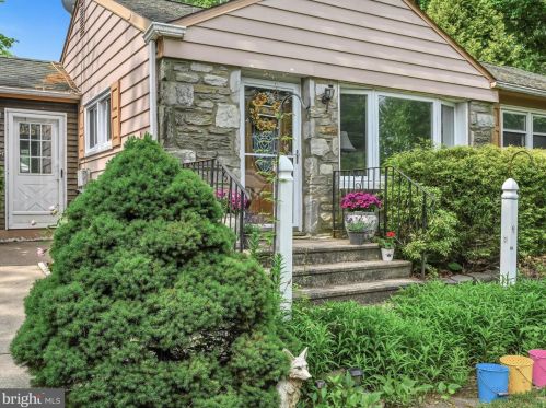 612 Beechwood Rd, Willow Grove PA  19090-1304 exterior