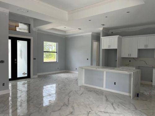 829 Carbon St, Lehigh Acres, FL 33974-9524