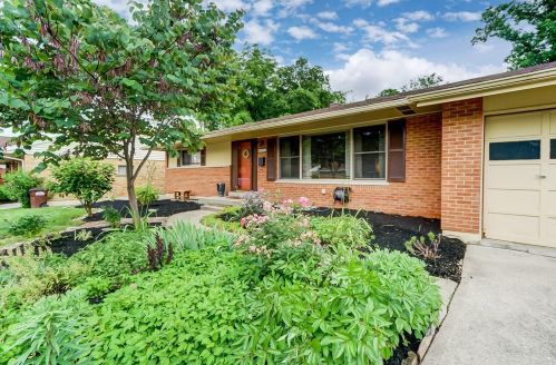 8414 Arundel Ct, Cincinnati, OH 45231-6009