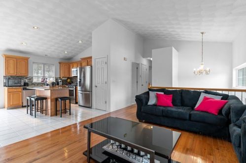 25 Ricci Dr, North Providence RI  02911-2417 exterior
