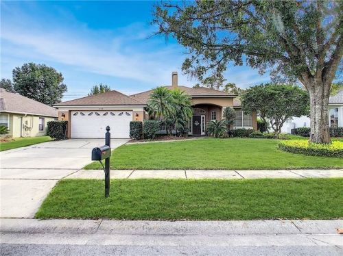 3148 Floral Way, Apopka FL  32703-6611 exterior