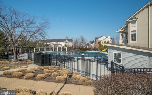 533 Legrace Ter, Leesburg VA  20176-1835 exterior