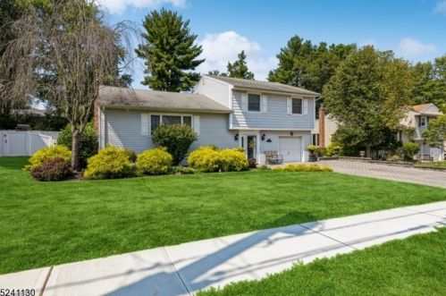 30 Cypress Ave, Verona, NJ 07044-1910