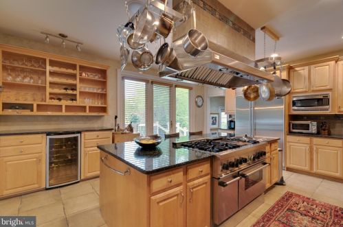 710 Daventry Way, Prospectville PA 19002-2305 exterior