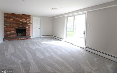 808 Sycamore Dr, Lansdale PA  19446-3128 exterior