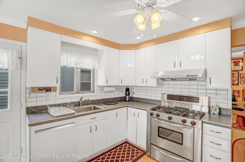 411 Richard Ave, Point Pleasant Beach NJ  08742-2646 exterior