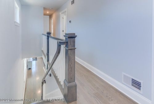 42 Kearney Ave, Pelican Island NJ  08751-1922 exterior