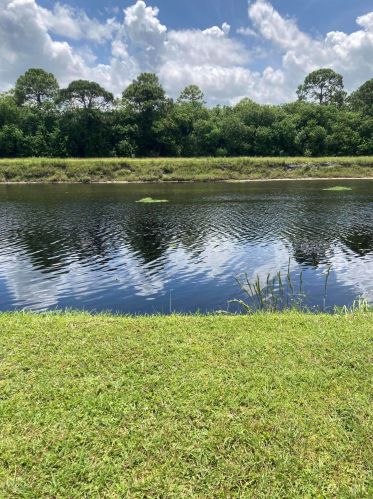 870 Abbot Ave, Fort Pierce, FL 34953-6715