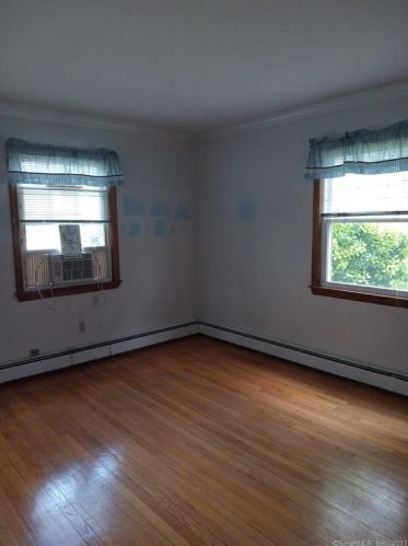 76 Treat Ave, Stamford CT  06906-1941 exterior