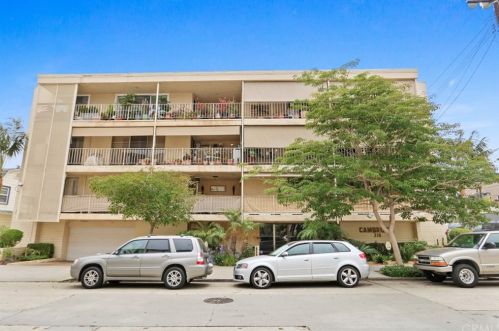 210 Grand Ave, Long Beach, CA 90803-6111