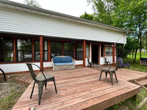 1422 Riverview Rd, Malta, OH 43758-9302