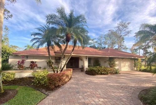 1817 Princess Ct, Naples FL  34110-1001 exterior