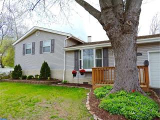 203 Sickle Ln, West Deptford, NJ 08096-3745