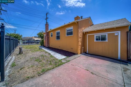 9003 B St, Oakland CA 94603-1435 exterior