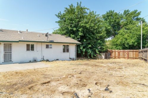 3615 Turner Dr, North Highlands CA  95660-3355 exterior