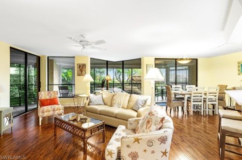 2501 Gulf Dr, Sanibel, FL 33957-5919