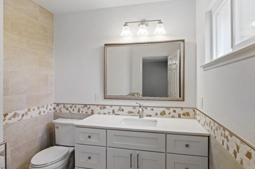 548 Denise Dr, Ripon CA  95366-2808 exterior