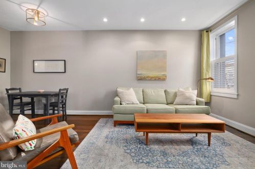2132 Newport Pl, Washington, DC 20037-3001
