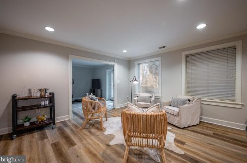 281 Golden Woods Ct, Great Falls VA  22066-4152 exterior