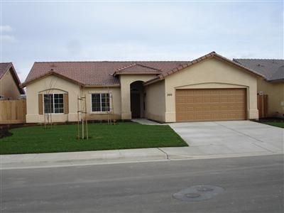 2080 Monte Ave, Porterville, CA 93257