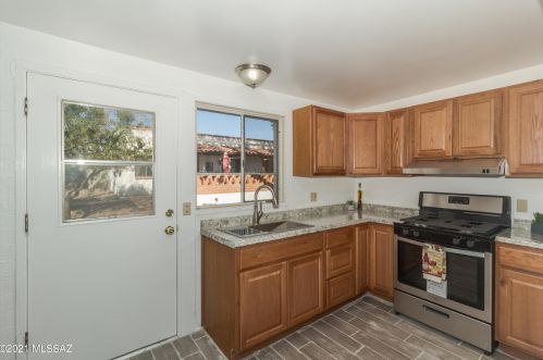 104 Paseo Pena, Green Valley, AZ 85614-7001