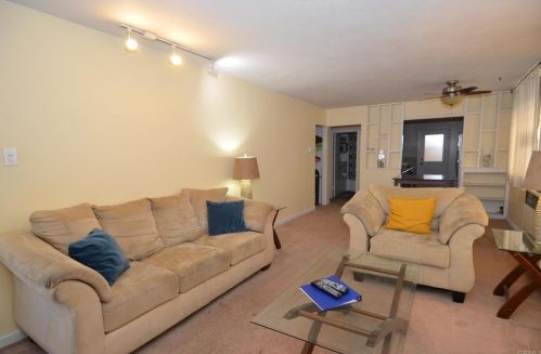 1160 Grand Ave, San Diego CA 92109-4272 exterior